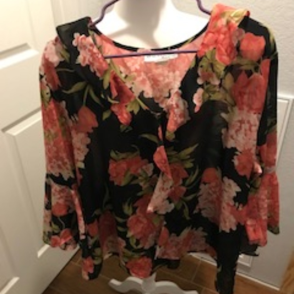 Dress Barn Button Front 3/4 bell sleeve Shirt